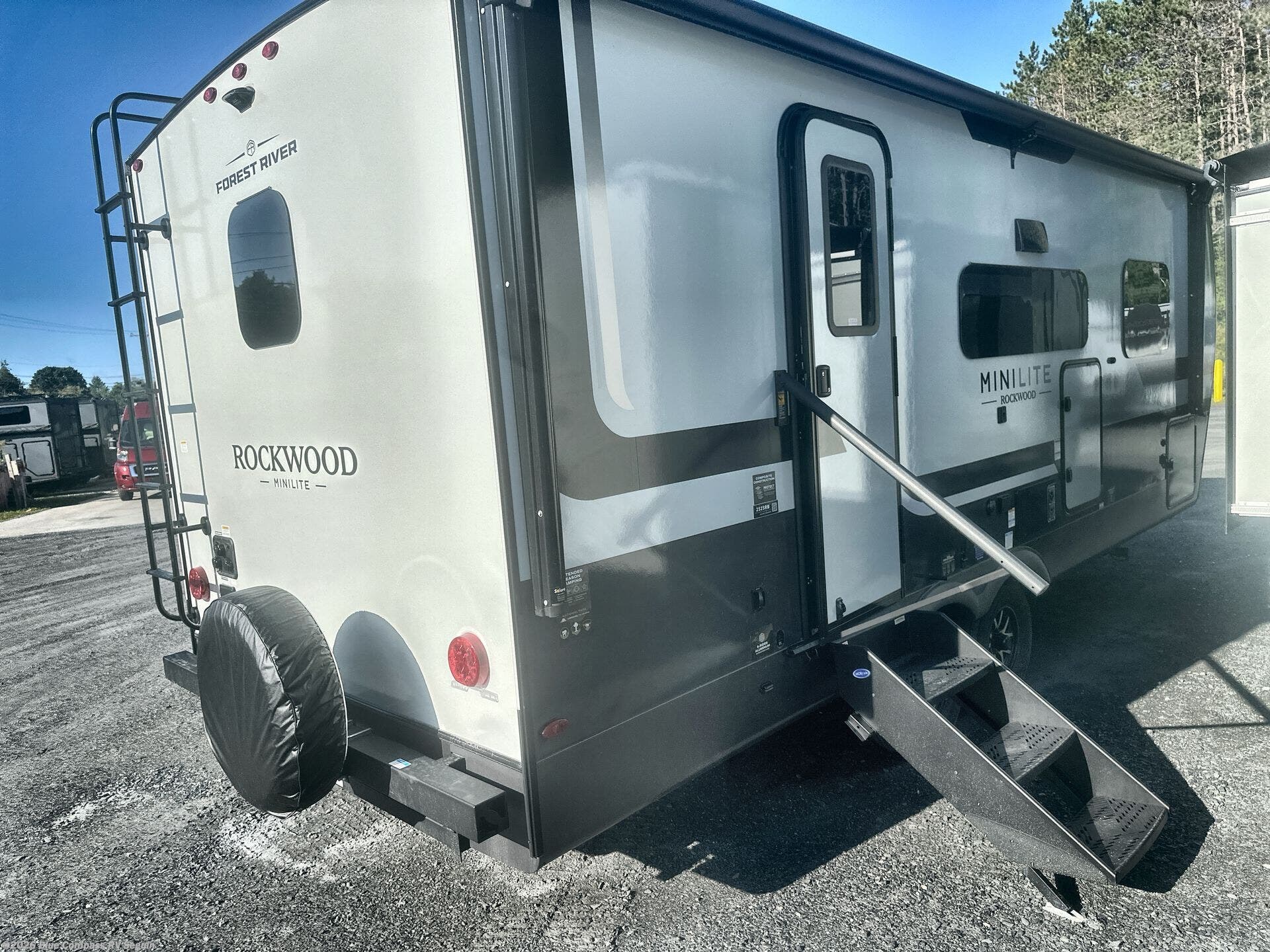 2027 Rockwood Mini Lite 2525RB by Forest River from Blue Compass RV Seguin in Seguin, Texas
