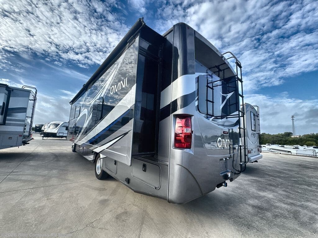 2022 Thor Motor Coach Omni SV34 - Used Super C For Sale by Blue Compass RV Seguin in Seguin, Texas