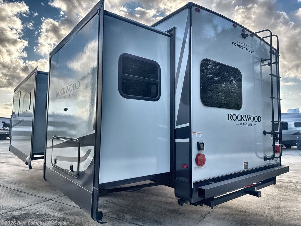 2027 Forest River Rockwood Ultra Lite 2608BS - New Travel Trailer For Sale by Blue Compass RV Seguin in Seguin, Texas