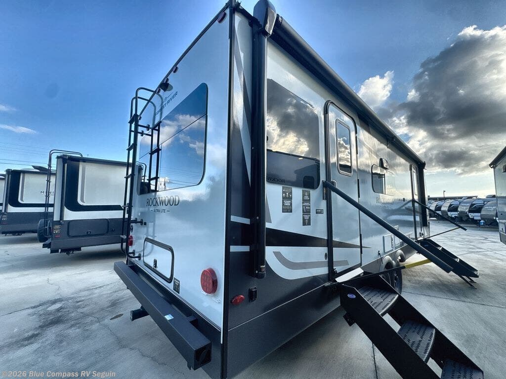 2027 Forest River Rockwood Ultra Lite 2618RD - New Travel Trailer For Sale by Blue Compass RV Seguin in Seguin, Texas