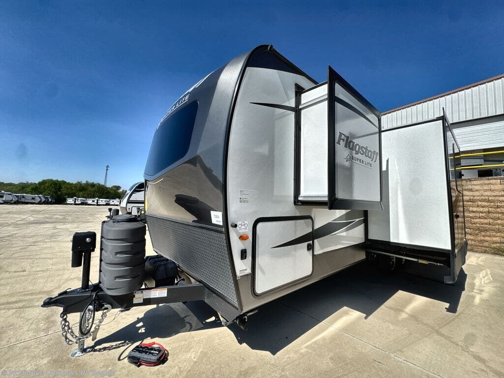 Used 2024 Forest River Flagstaff Super Lite 26BHW available in Seguin, Texas