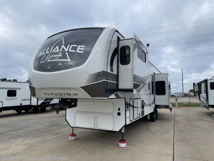 Used 2024 Alliance RV Paradigm 395DS available in Denton, Texas