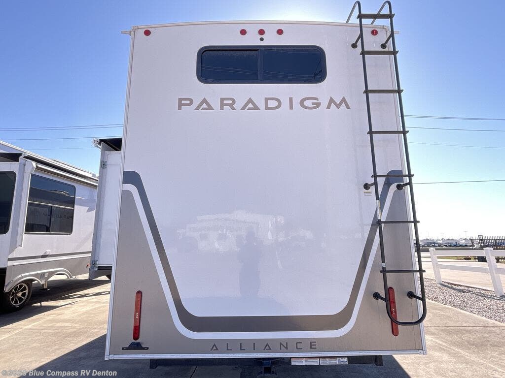 New 2025 Alliance RV Paradigm 395DS available in Denton, Texas