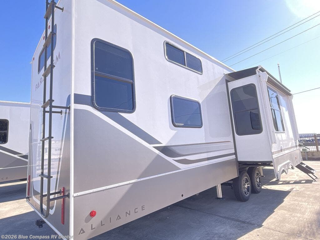 2025 Paradigm 395DS by Alliance RV from Blue Compass RV Denton in Denton, Texas