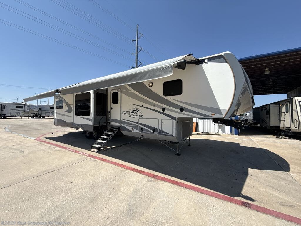 2018 Open Range 3X 375RDS by Highland Ridge from Blue Compass RV Denton in Denton, Texas