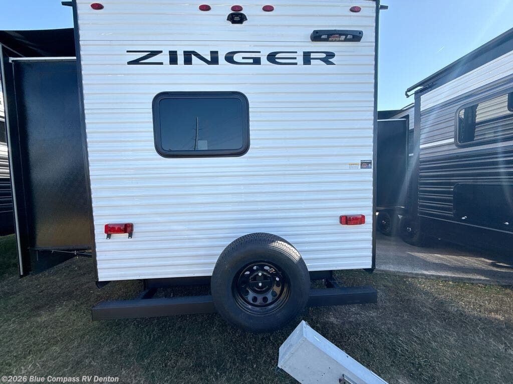 2026 Zinger 331BH by CrossRoads from Blue Compass RV Denton in Denton, Texas