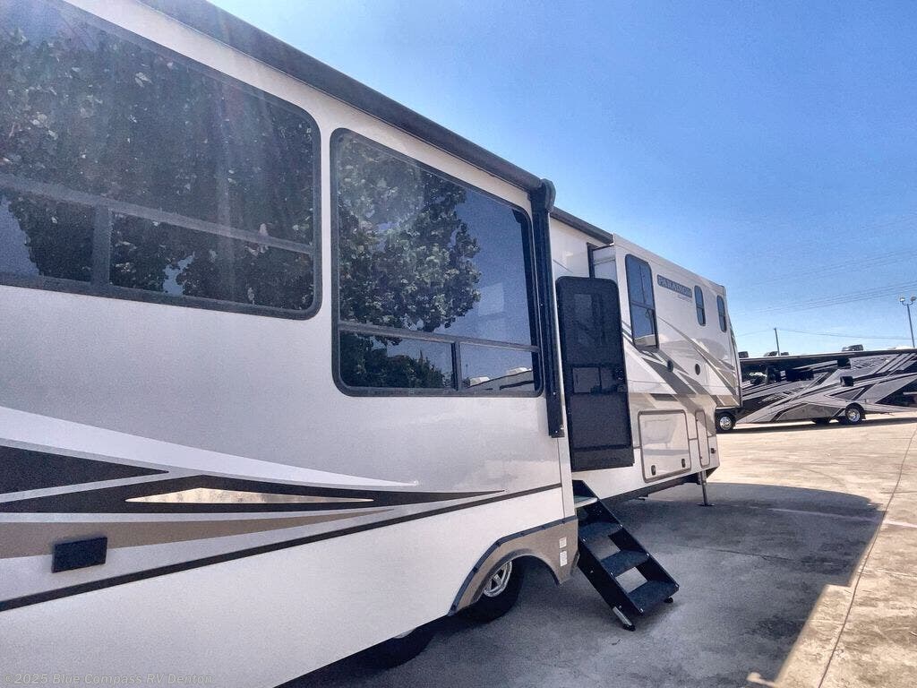 2021 Paradigm 370FB by Alliance RV from Blue Compass RV Denton in Denton, Texas