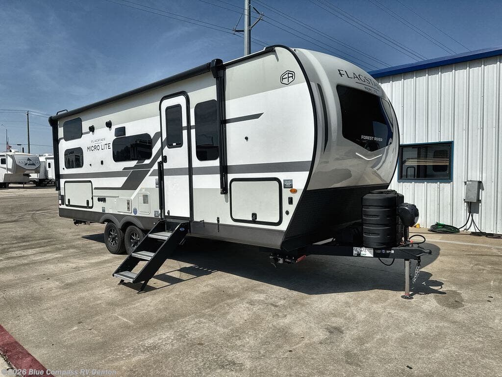 2026 Flagstaff Micro Lite 25BRDS by Forest River from Blue Compass RV Denton in Denton, Texas