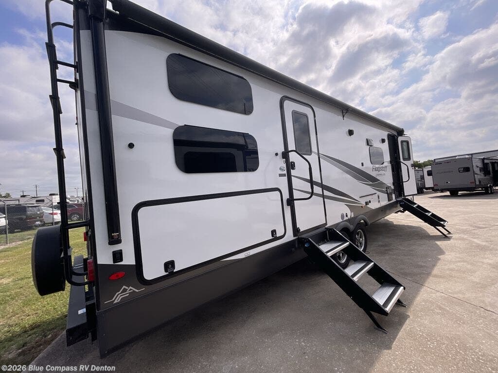 2024 Flagstaff Super Lite 27BHWS by Forest River from Blue Compass RV Denton in Denton, Texas