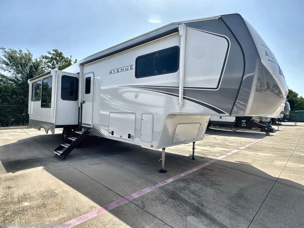 2026 Avenue 32RLS by Alliance RV from Blue Compass RV Denton in Denton, Texas