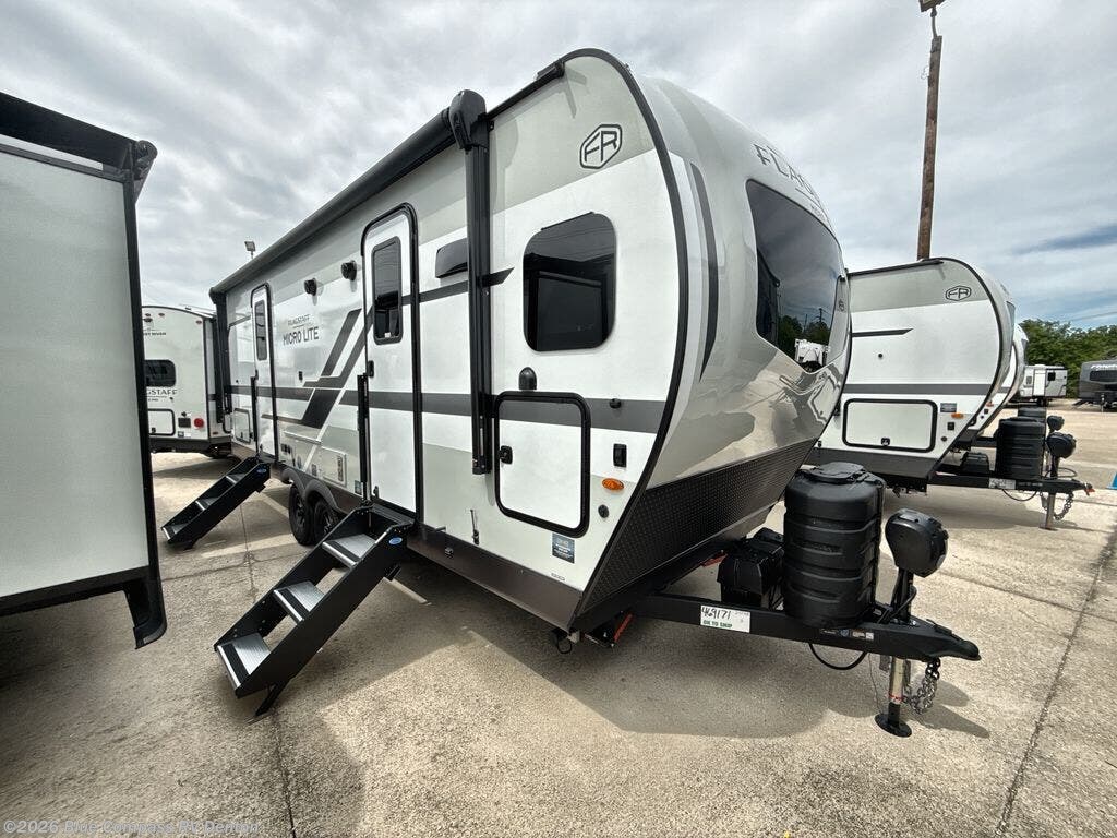 2026 Flagstaff Micro Lite 25FKB by Forest River from Blue Compass RV Denton in Denton, Texas