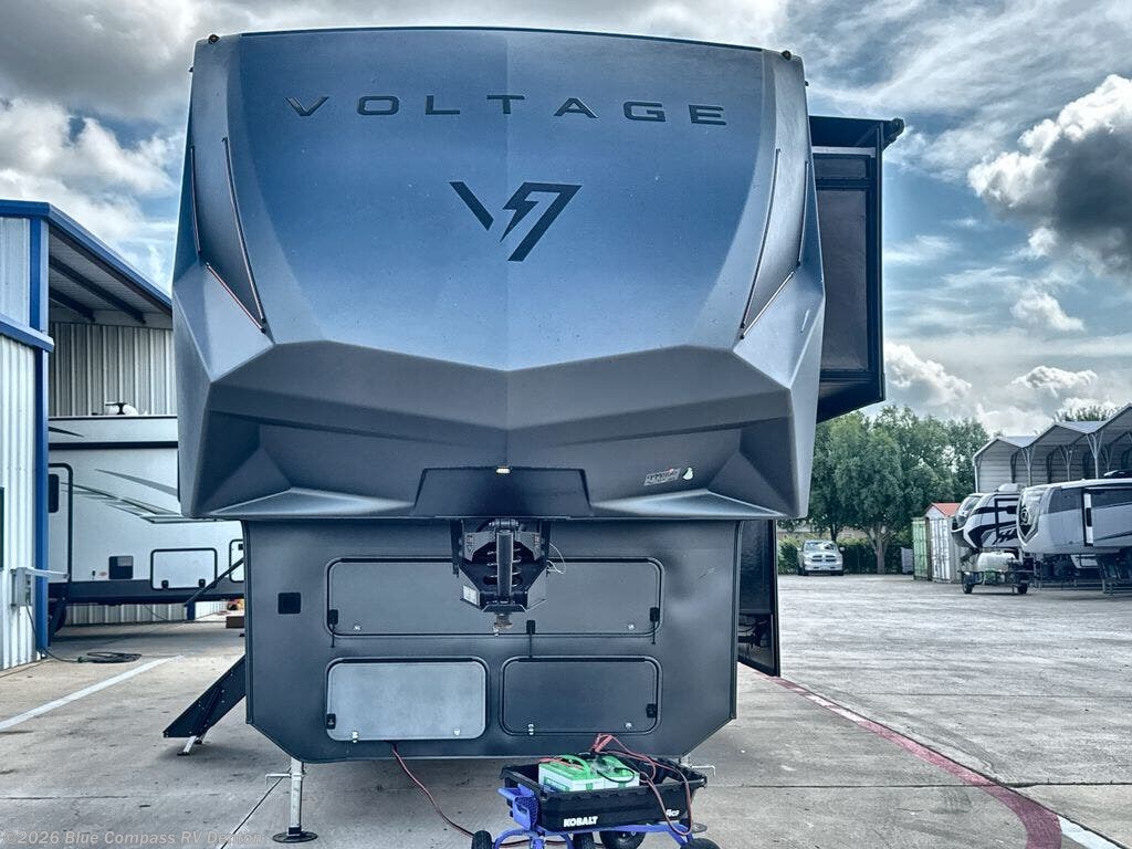 New 2026 Dutchmen Voltage V-Series 3800 available in Denton, Texas
