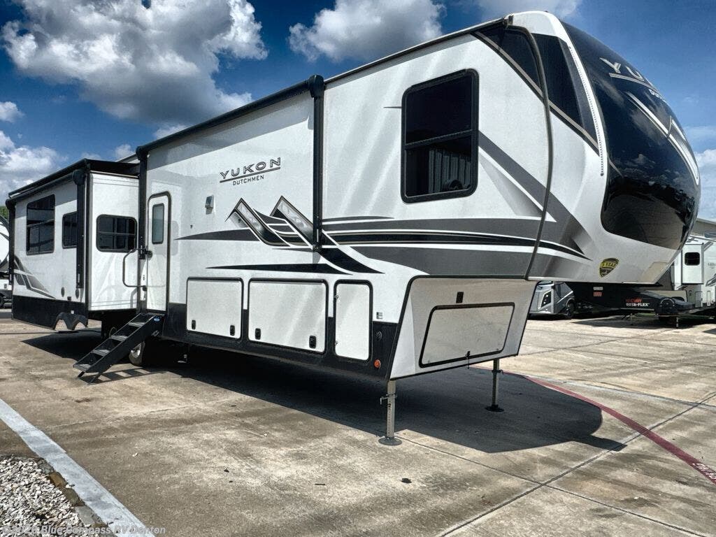 2024 Yukon 399ML by Dutchmen from Blue Compass RV Denton in Denton, Texas