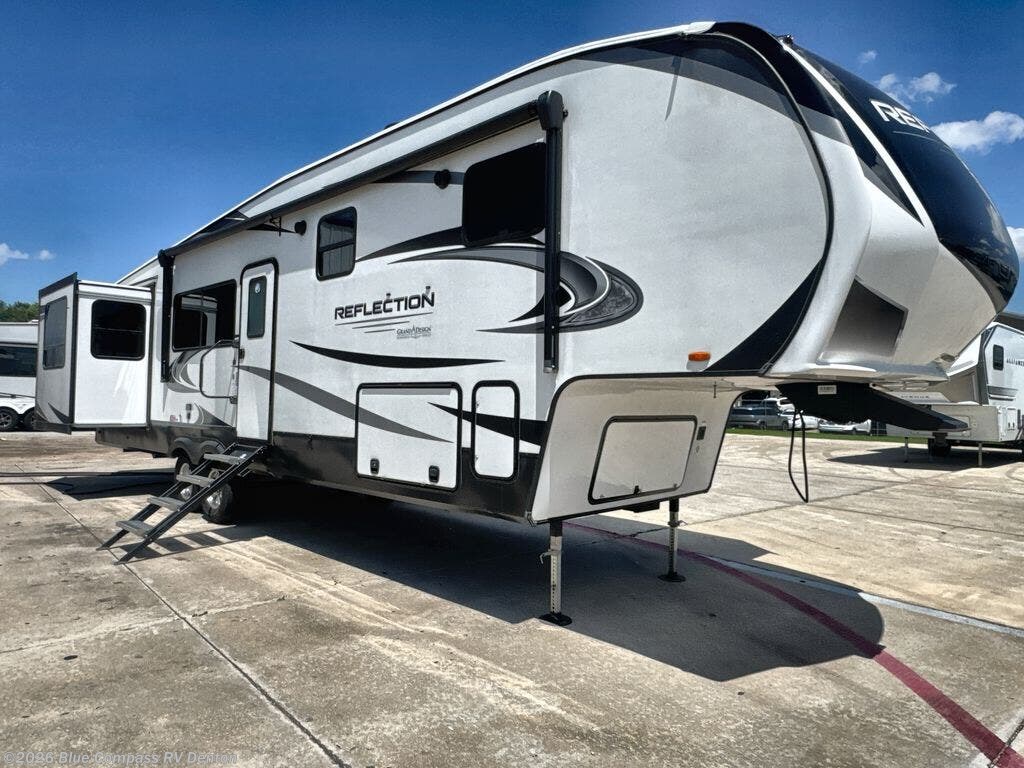 2023 Reflection 341RDS by Grand Design from Blue Compass RV Denton in Denton, Texas