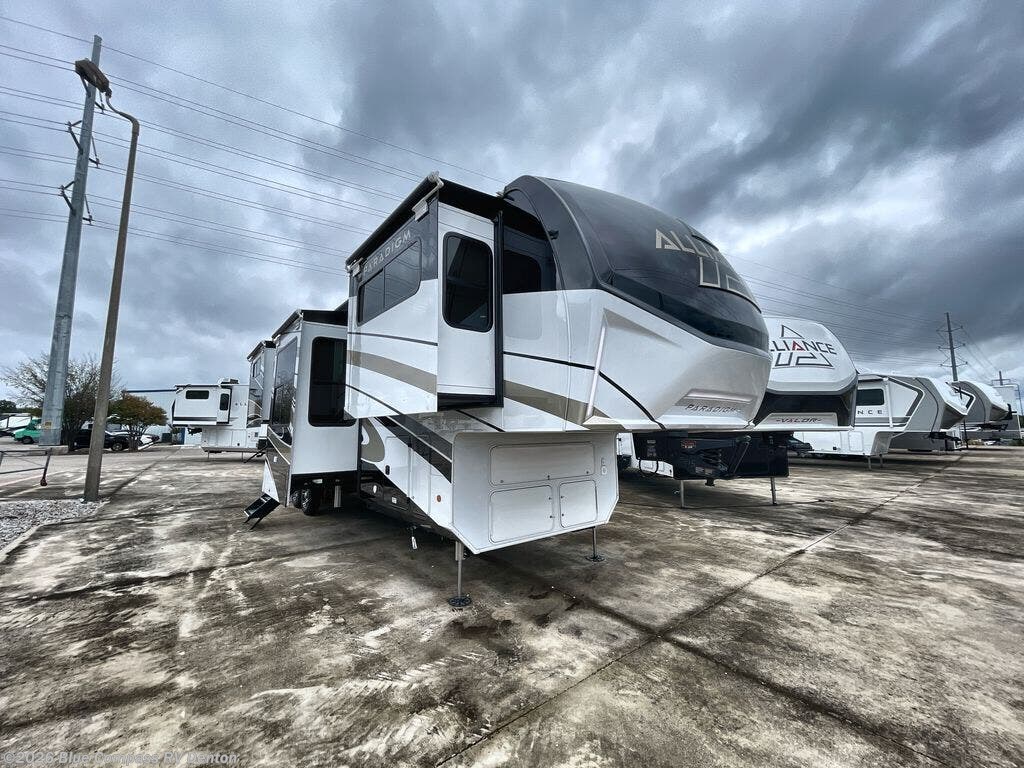 New 2027 Alliance RV Paradigm 385FL available in Denton, Texas