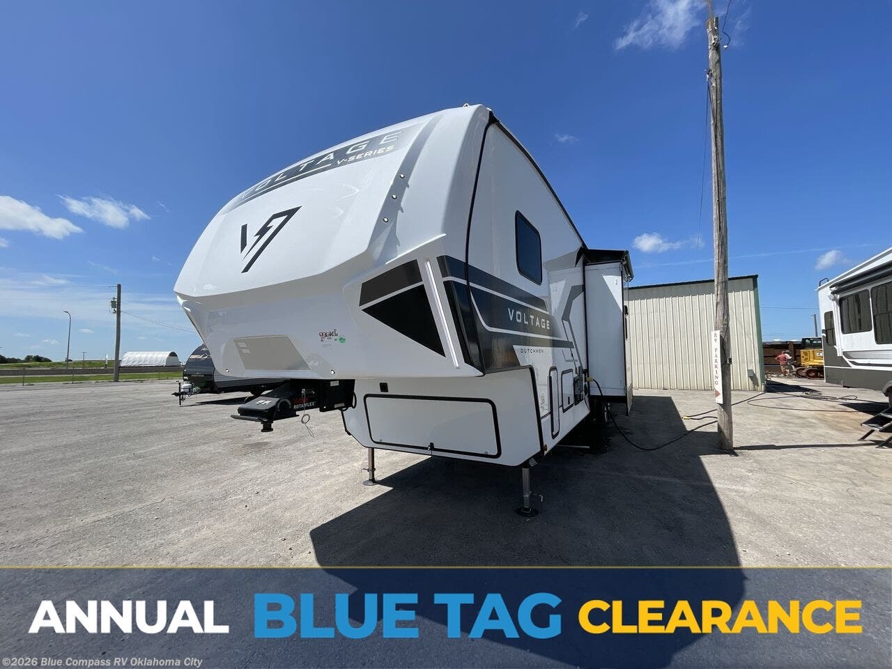 2025 Dutchmen Voltage V-Series 3600 RV for Sale in Norman, OK 73072 ...