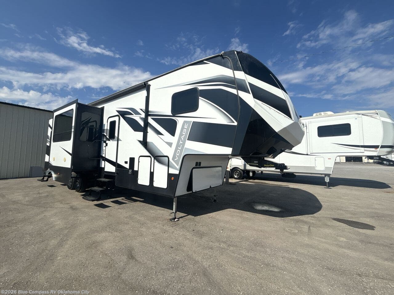 2020 Voltage 3571 by Dutchmen from Blue Compass RV Oklahoma City in Norman, Oklahoma