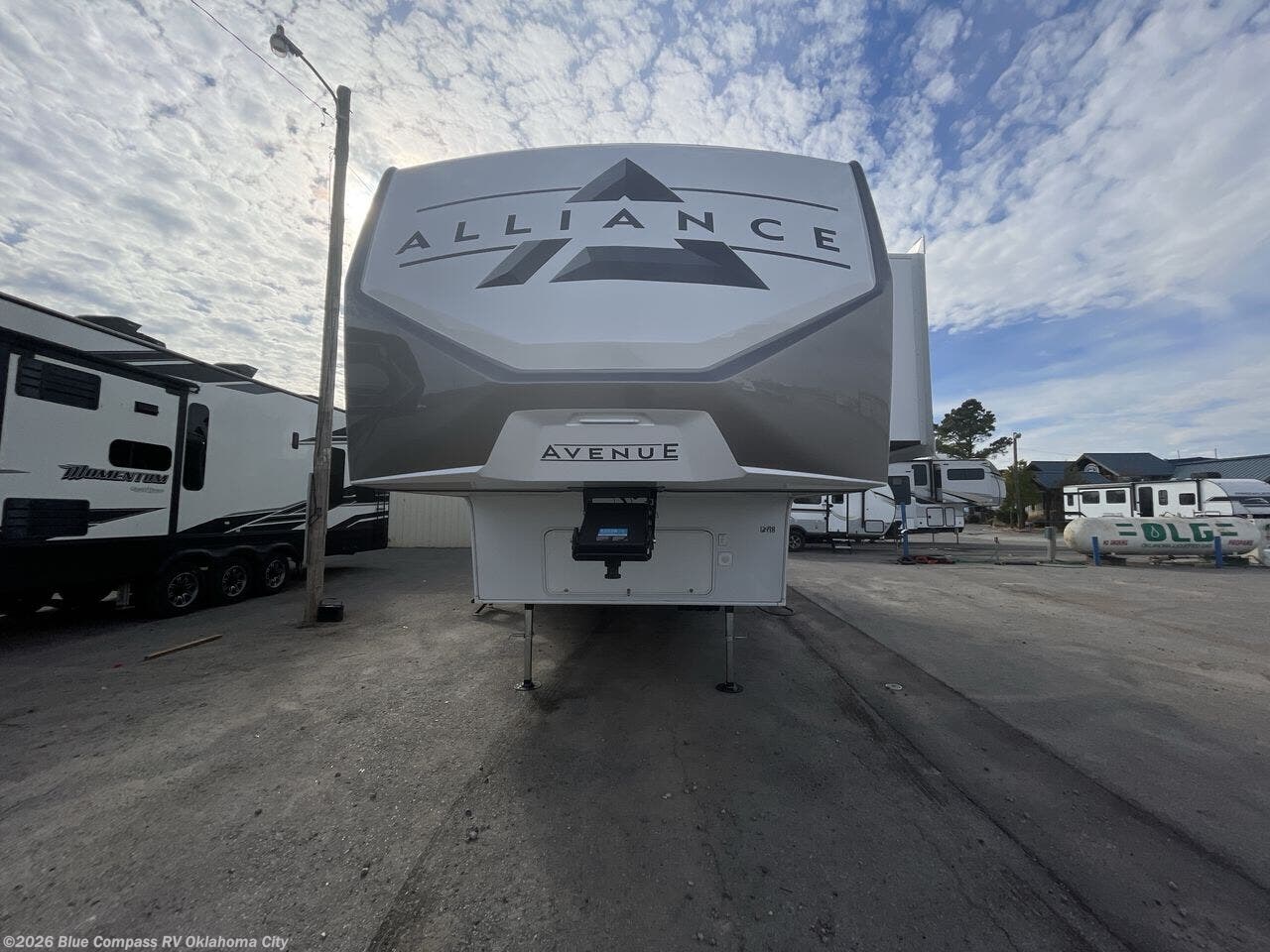 2026 Avenue 32RLS by Alliance RV from Blue Compass RV Oklahoma City in Norman, Oklahoma