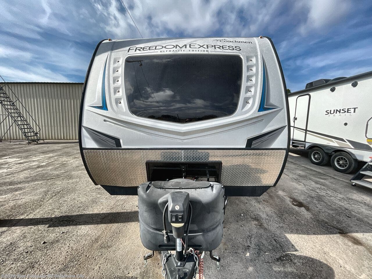 2021 Freedom Express Ultra Lite 238BHS by Coachmen from Blue Compass RV Oklahoma City in Norman, Oklahoma