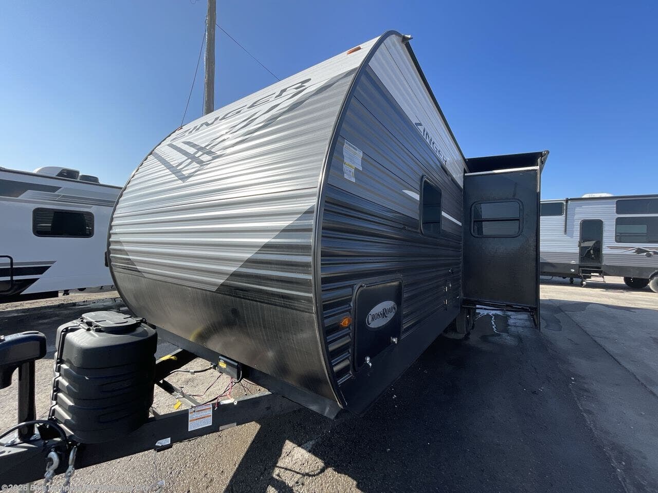 2026 Zinger 260RL by CrossRoads from Blue Compass RV Oklahoma City in Norman, Oklahoma