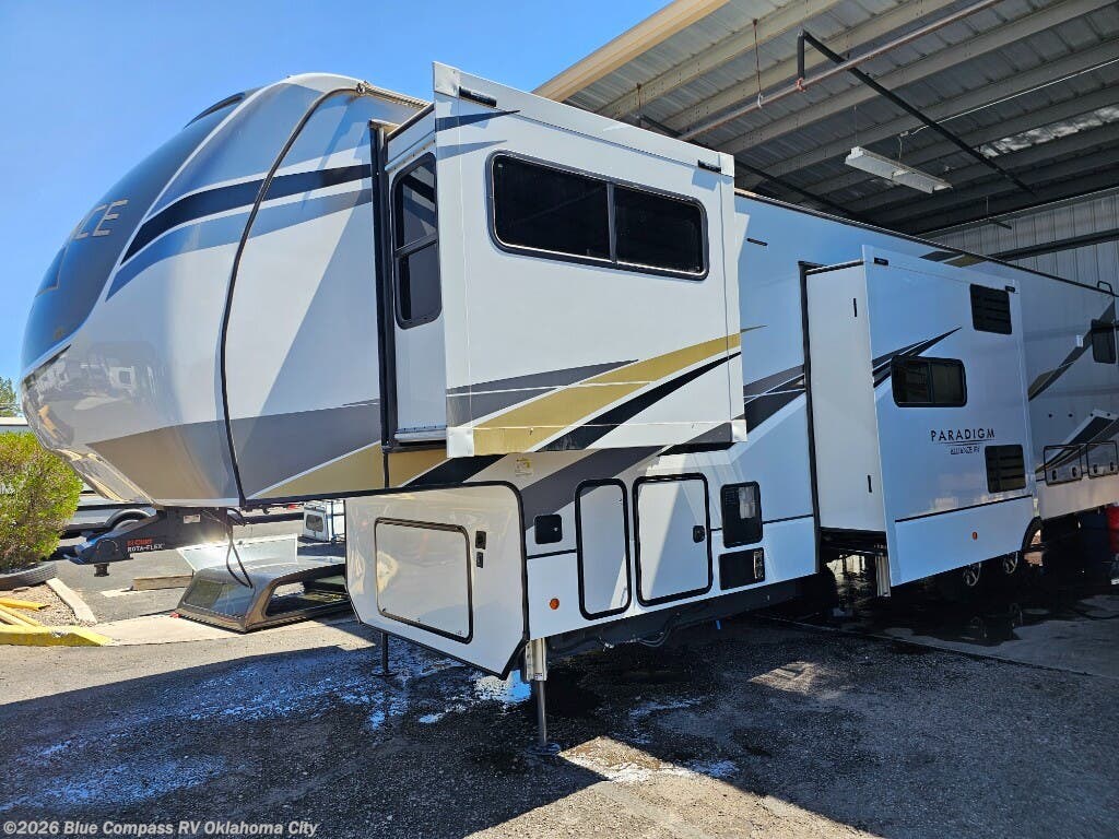 2022 Paradigm 385fl by Alliance RV from Blue Compass RV Oklahoma City in Norman, Oklahoma