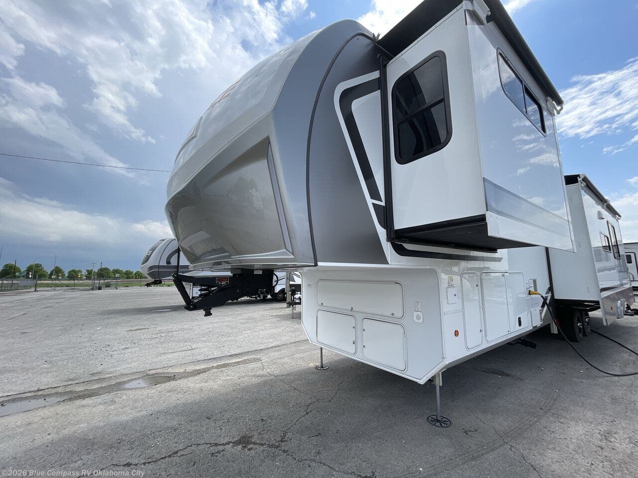 2026 Paradigm 388SP by Alliance RV from Blue Compass RV Oklahoma City in Norman, Oklahoma