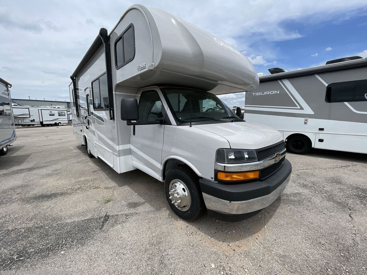 New 2026 Thor Motor Coach Geneva 28VZ Chevy available in Norman, Oklahoma