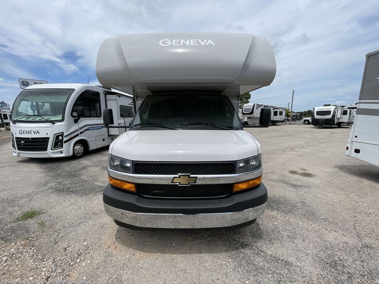 2026 Geneva 28VZ Chevy by Thor Motor Coach from Blue Compass RV Oklahoma City in Norman, Oklahoma