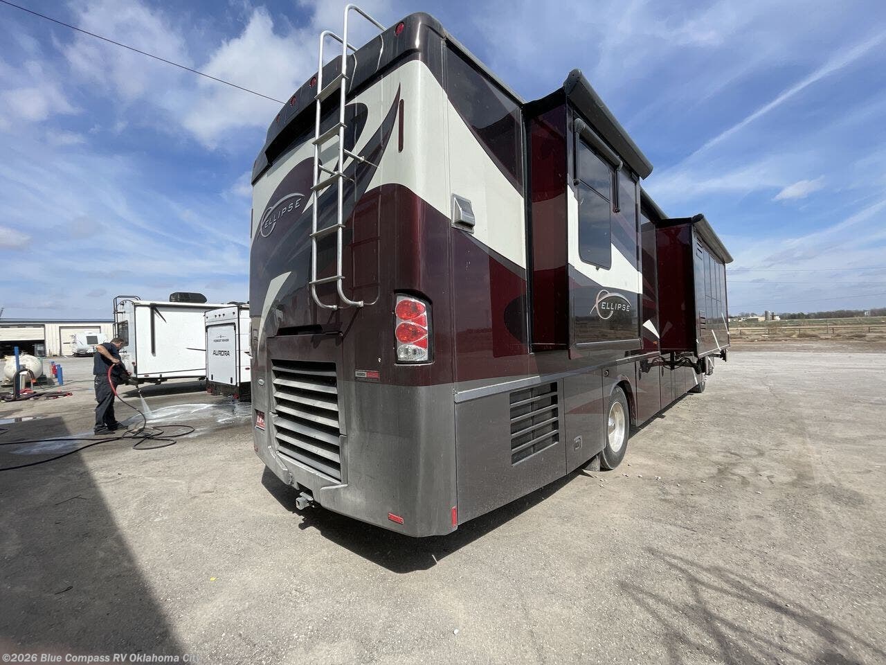 2009 Ellipse 40FD by Winnebago from Blue Compass RV Oklahoma City in Norman, Oklahoma