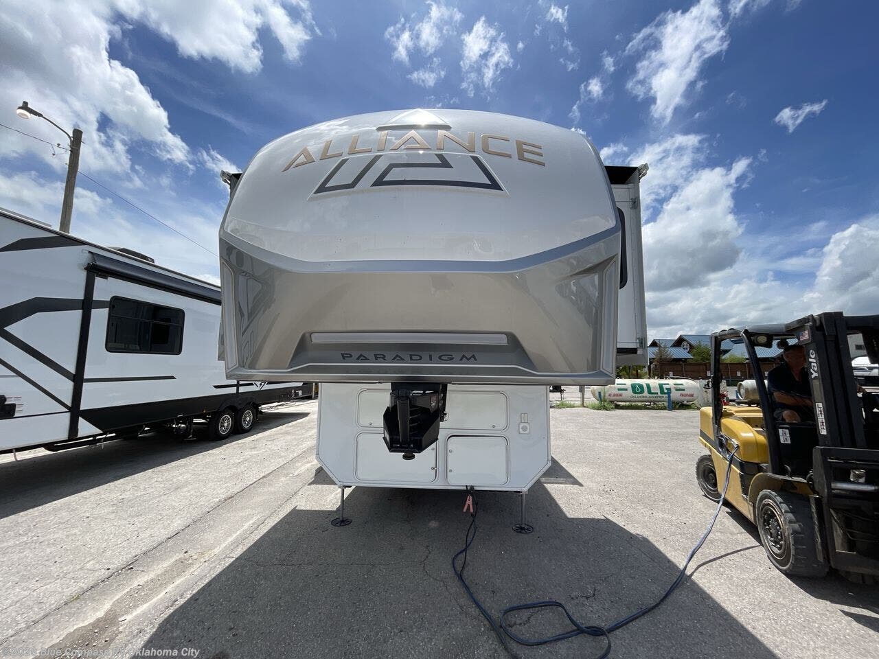 New 2026 Alliance RV Paradigm 385FL available in Norman, Oklahoma