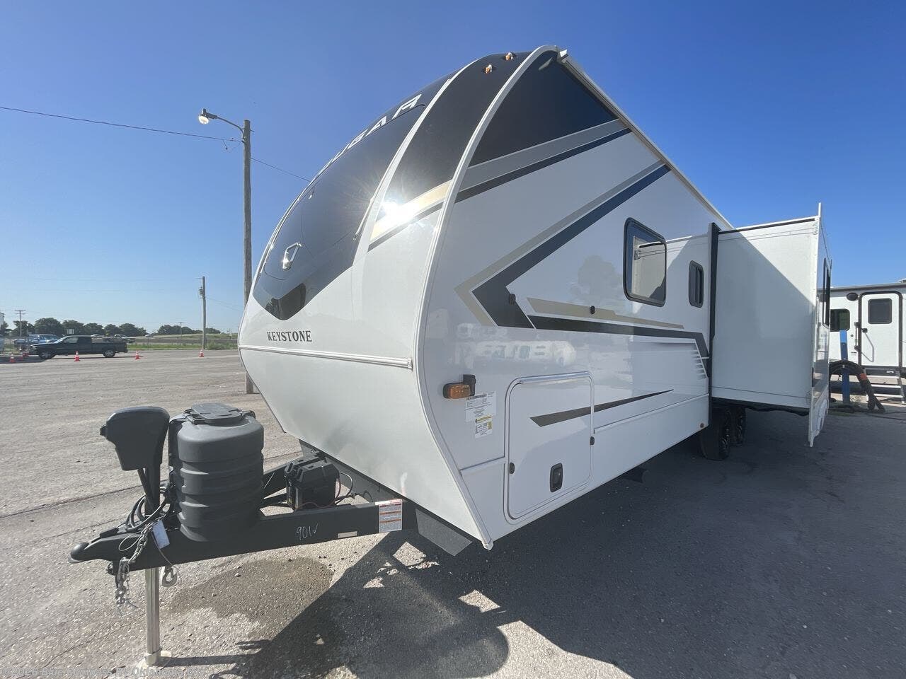 2026 Keystone Cougar Half-Ton 30BHS - Used Fifth Wheel For Sale by Blue Compass RV Oklahoma City in Norman, Oklahoma