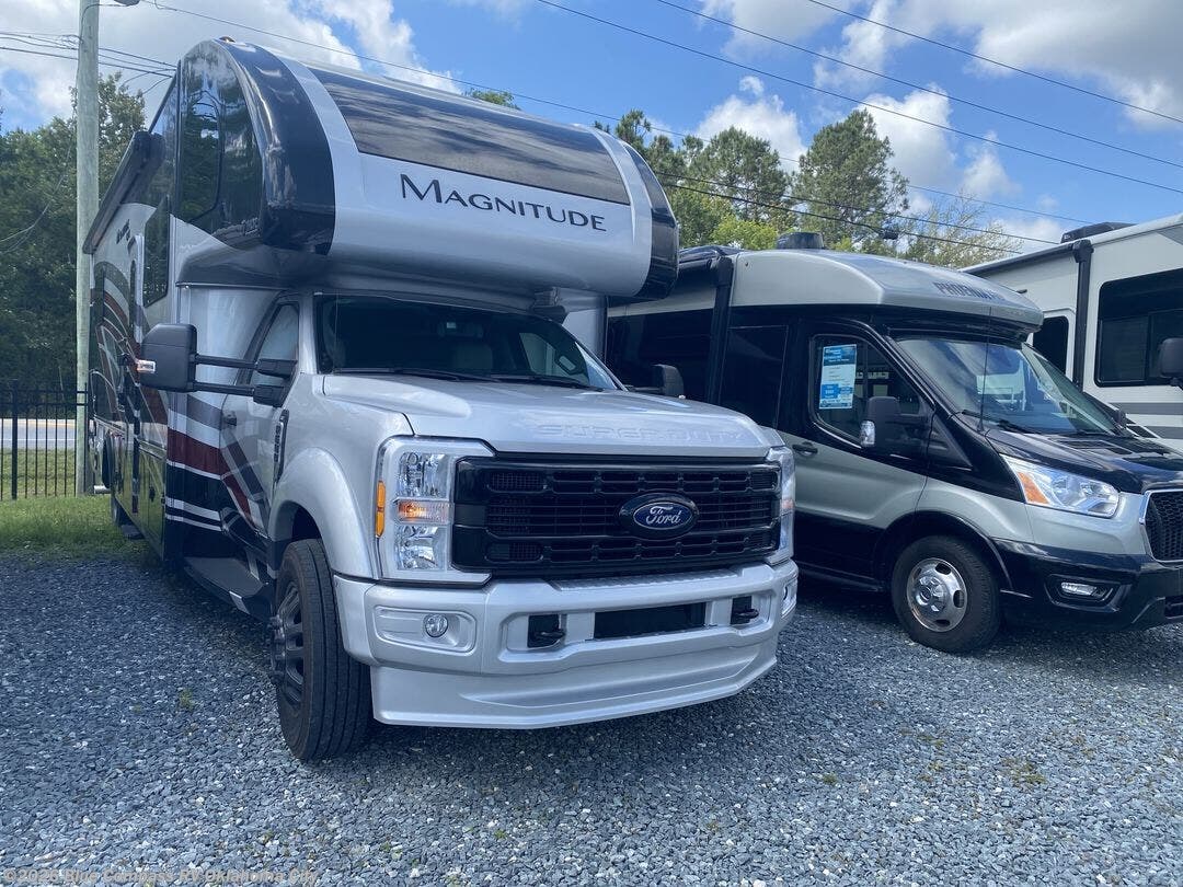 2025 Magnitude LV35 by Thor Motor Coach from Blue Compass RV Oklahoma City in Norman, Oklahoma
