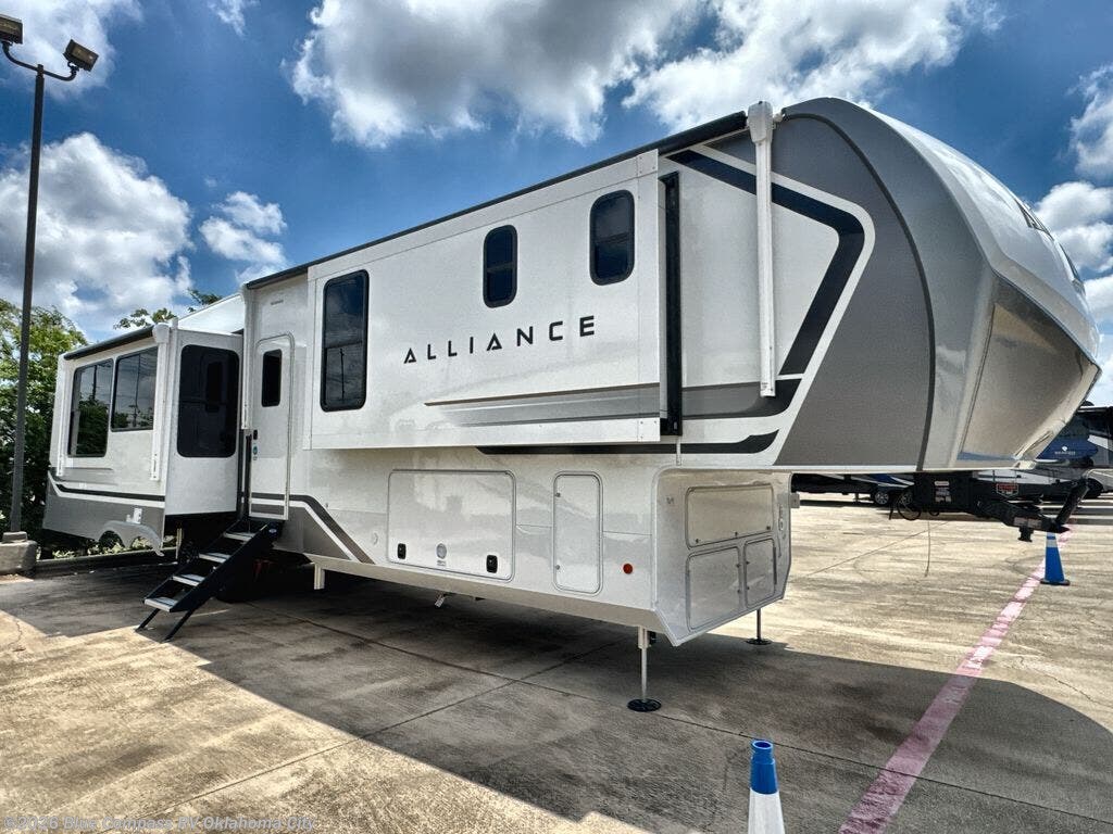 2027 Paradigm 382RK by Alliance RV from Blue Compass RV Oklahoma City in Norman, Oklahoma