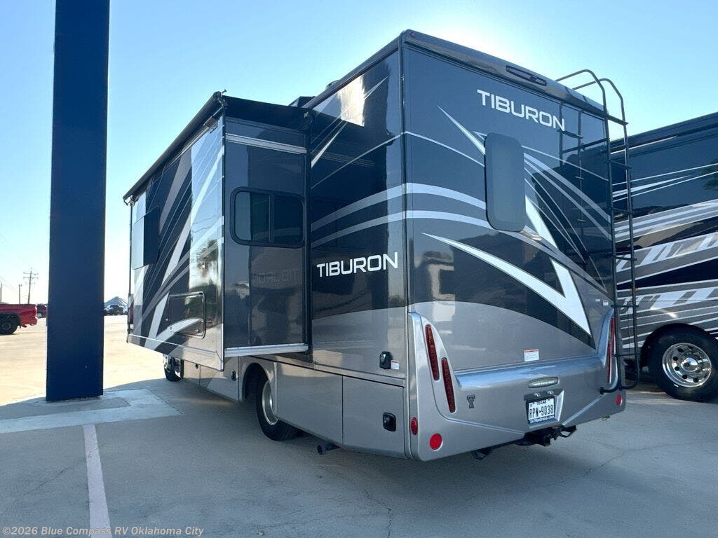 2022 Tiburon Sprinter 24FB by Thor Motor Coach from Blue Compass RV Oklahoma City in Norman, Oklahoma
