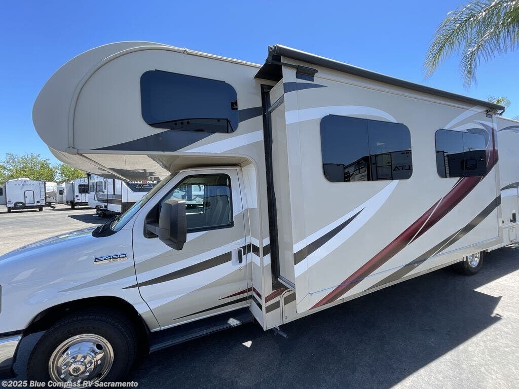 2016 Thor Motor Coach Chateau 31L RV for Sale in Rancho Cordova, CA