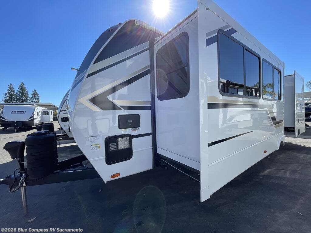 2026 Cougar Western Elevation 25FKWE by Keystone from Blue Compass RV Sacramento in Rancho Cordova, California