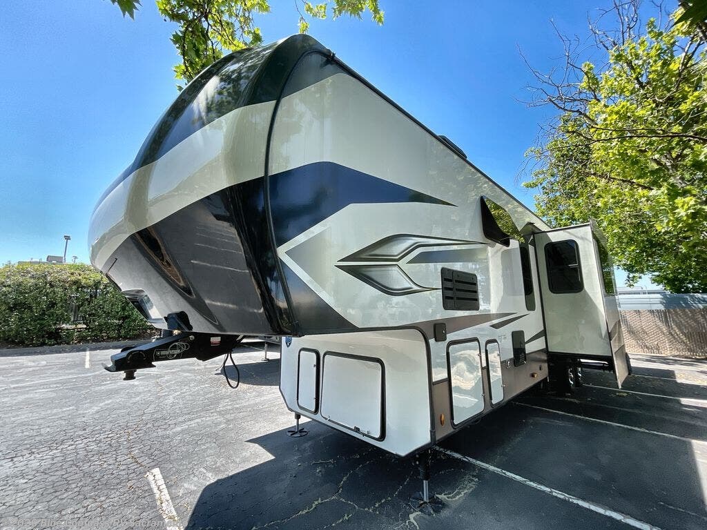 Used 2023 Keystone Alpine 3790FK available in Rancho Cordova, California