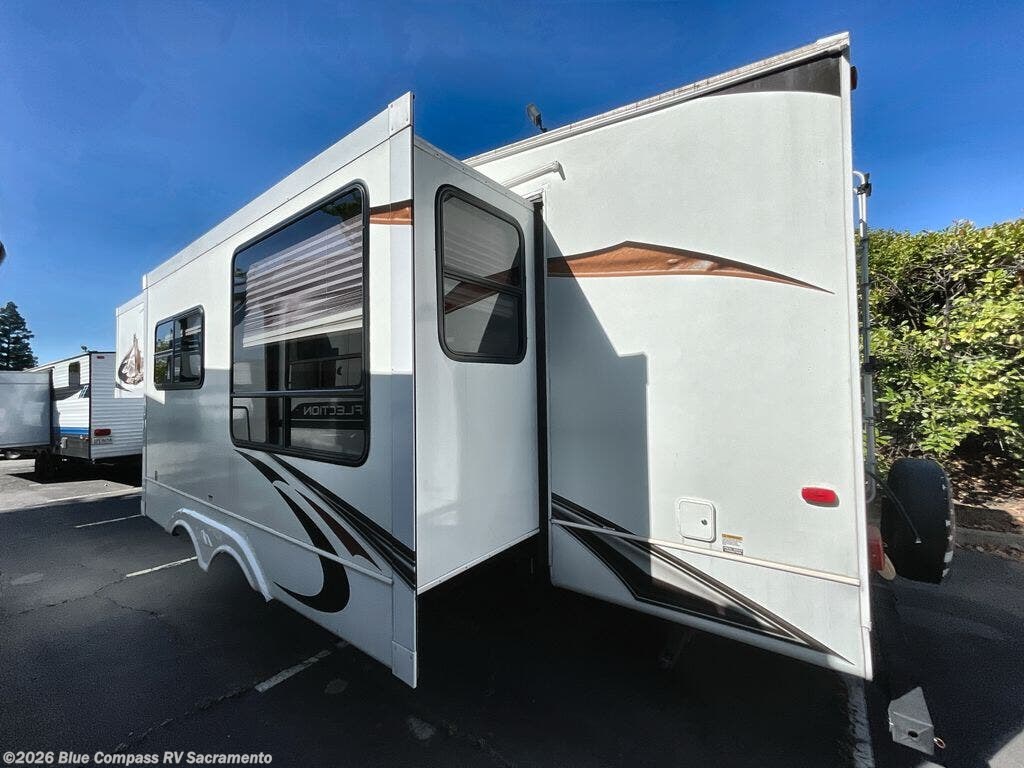 2011 Cougar 292RKS by Keystone from Blue Compass RV Sacramento in Rancho Cordova, California