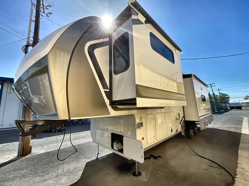 New 2027 Alliance RV Paradigm 310RL available in Rancho Cordova, California