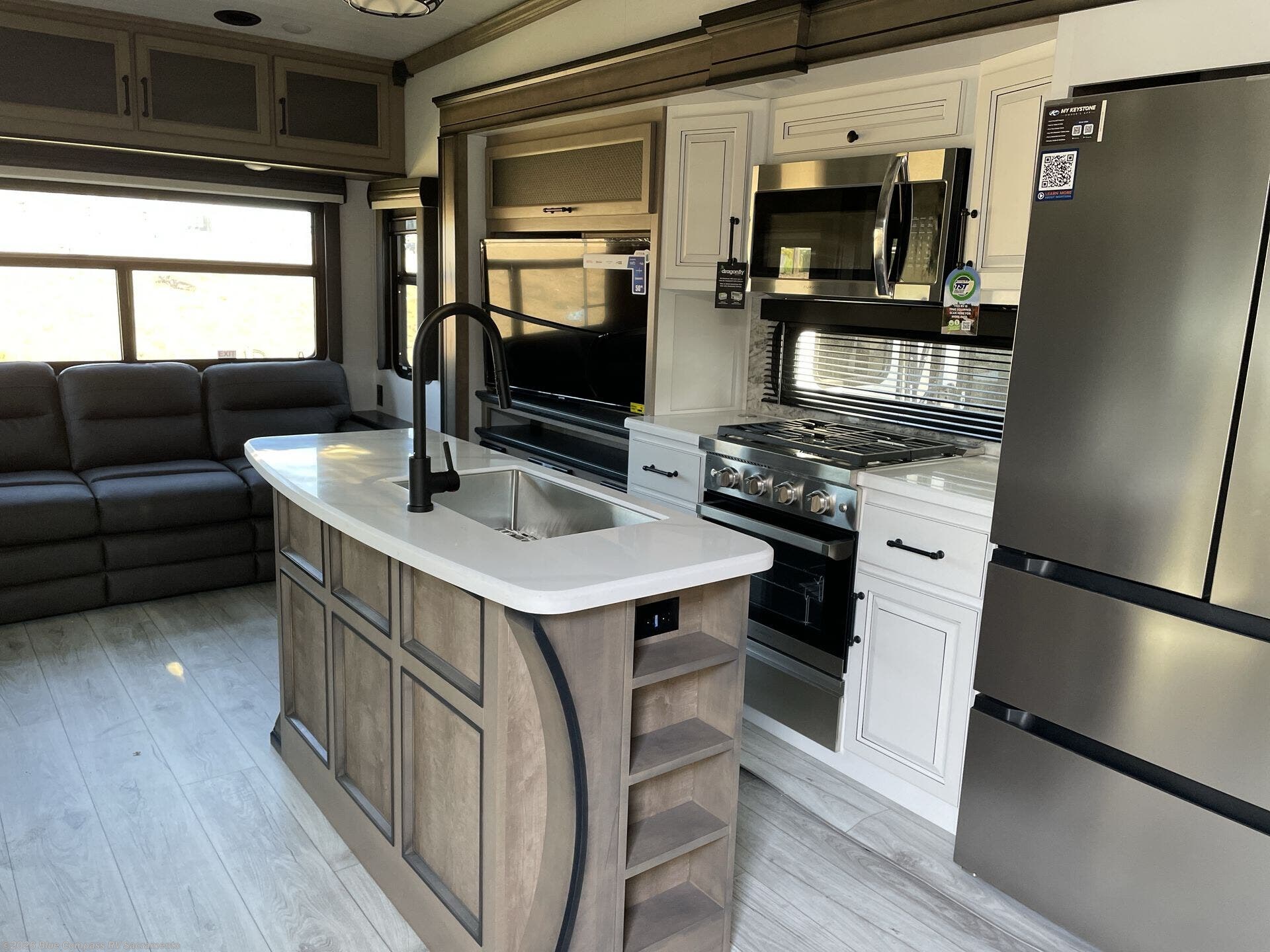 Used 2024 Keystone Montana 3123RL available in Rancho Cordova, California