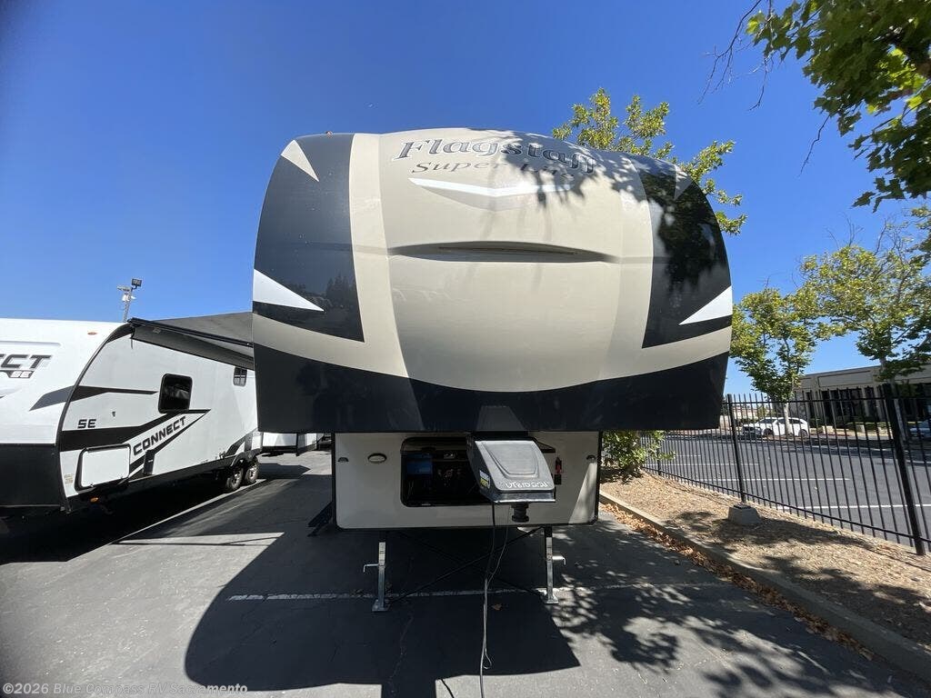 Used 2019 Forest River Flagstaff Super Lite 527RLWS available in Rancho Cordova, California