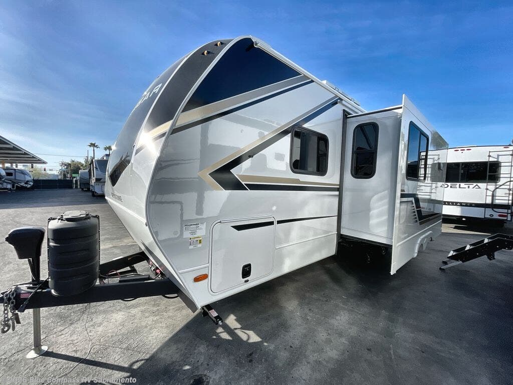New 2027 Keystone Cougar Western Elevation 22MLWE available in Rancho Cordova, California