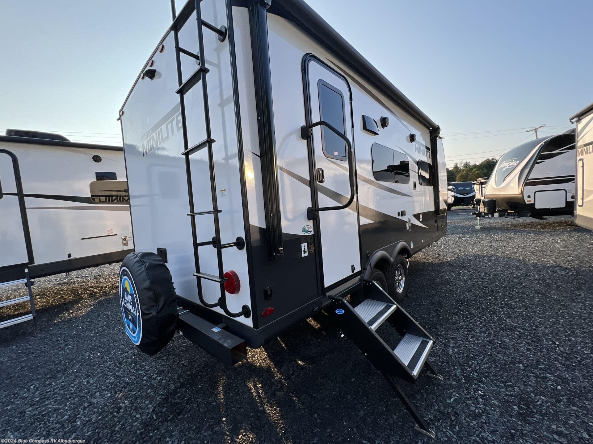 2024 Forest River Rockwood Mini Lite 2109S RV for Sale in Albuquerque