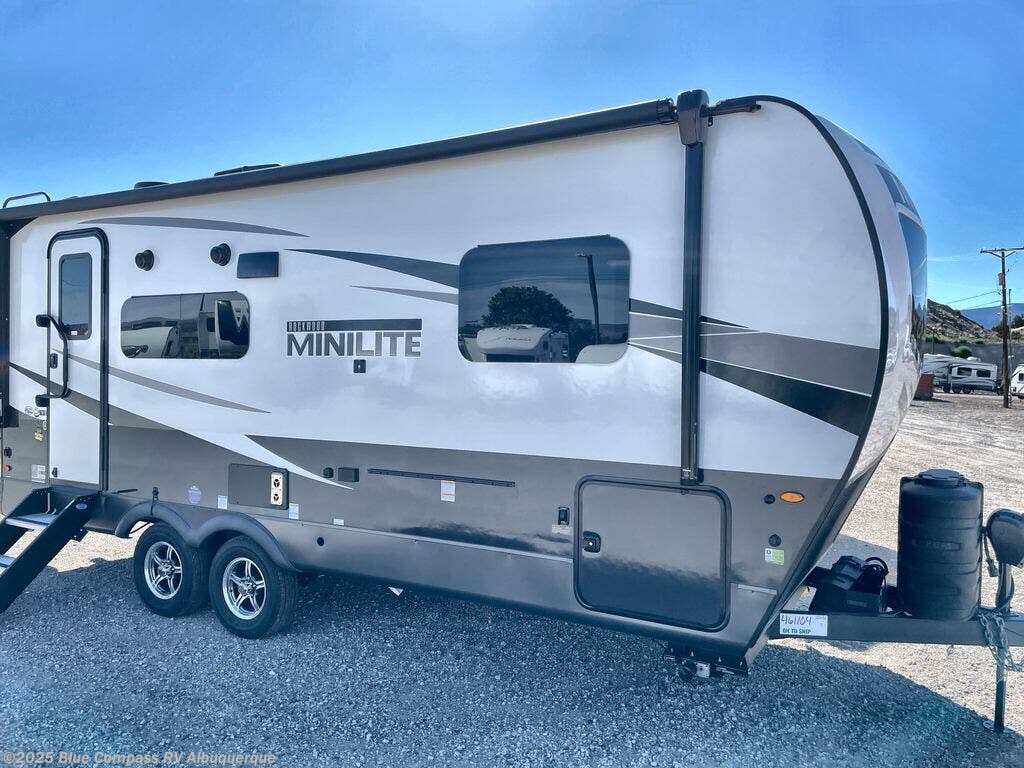 2025 Forest River Rockwood Mini Lite 2205S RV for Sale in Albuquerque