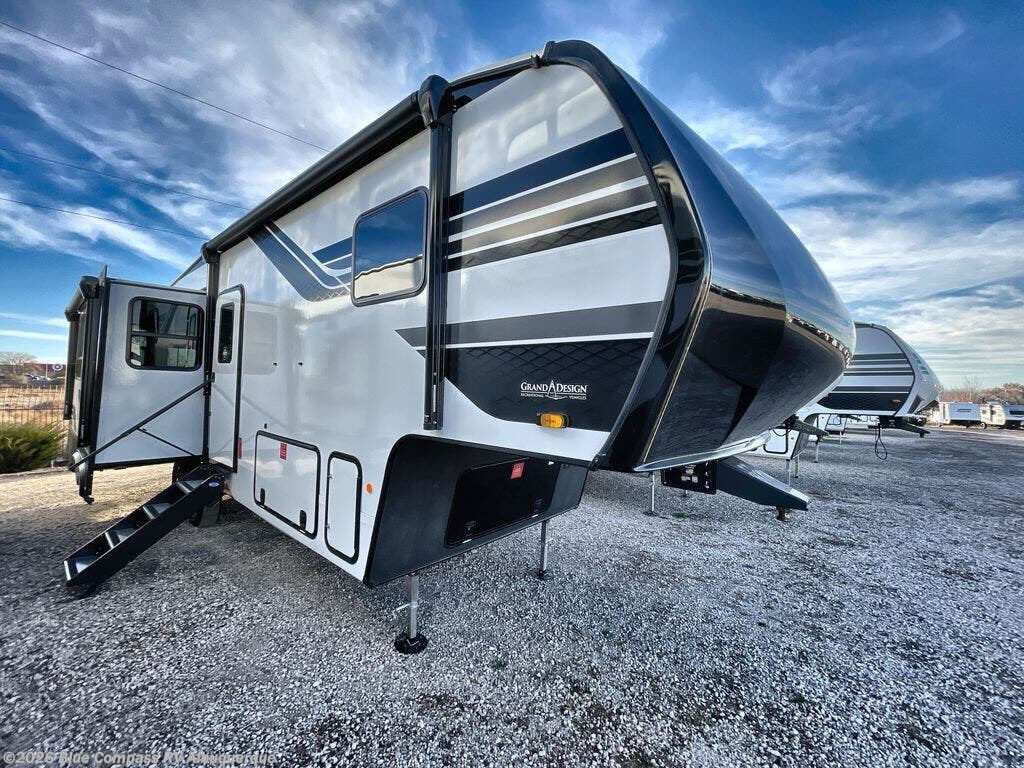 2026 Reflection 303RLS by Grand Design from Blue Compass RV Albuquerque in Albuquerque, New Mexico