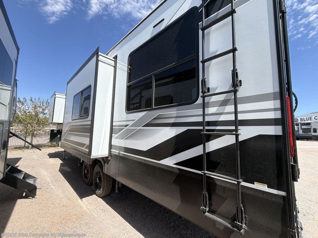 New 2026 Grand Design Momentum G-Class 325G available in Albuquerque, New Mexico