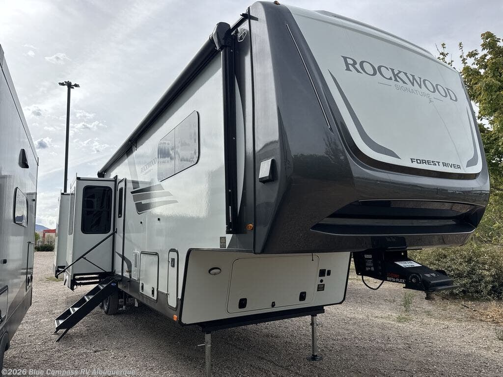2026 Rockwood Signature 404SRK by Forest River from Blue Compass RV Albuquerque in Albuquerque, New Mexico
