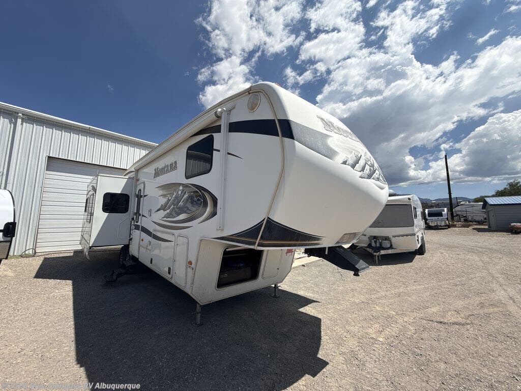 2011 Montana 3400 RL by Keystone from Blue Compass RV Albuquerque in Albuquerque, New Mexico