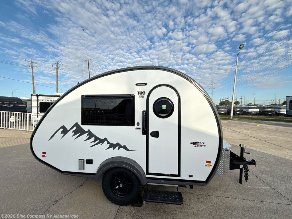 Used 2017 Thor Motor Coach Chateau 24SR available in Albuquerque, New Mexico