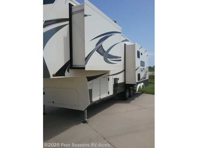 101375 2021 Grand Design Solitude 2930rl Fifth Wheel For Sale In Abilene Ks